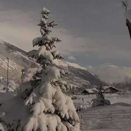 Trilly Oda ve Kahvaltı Oulx